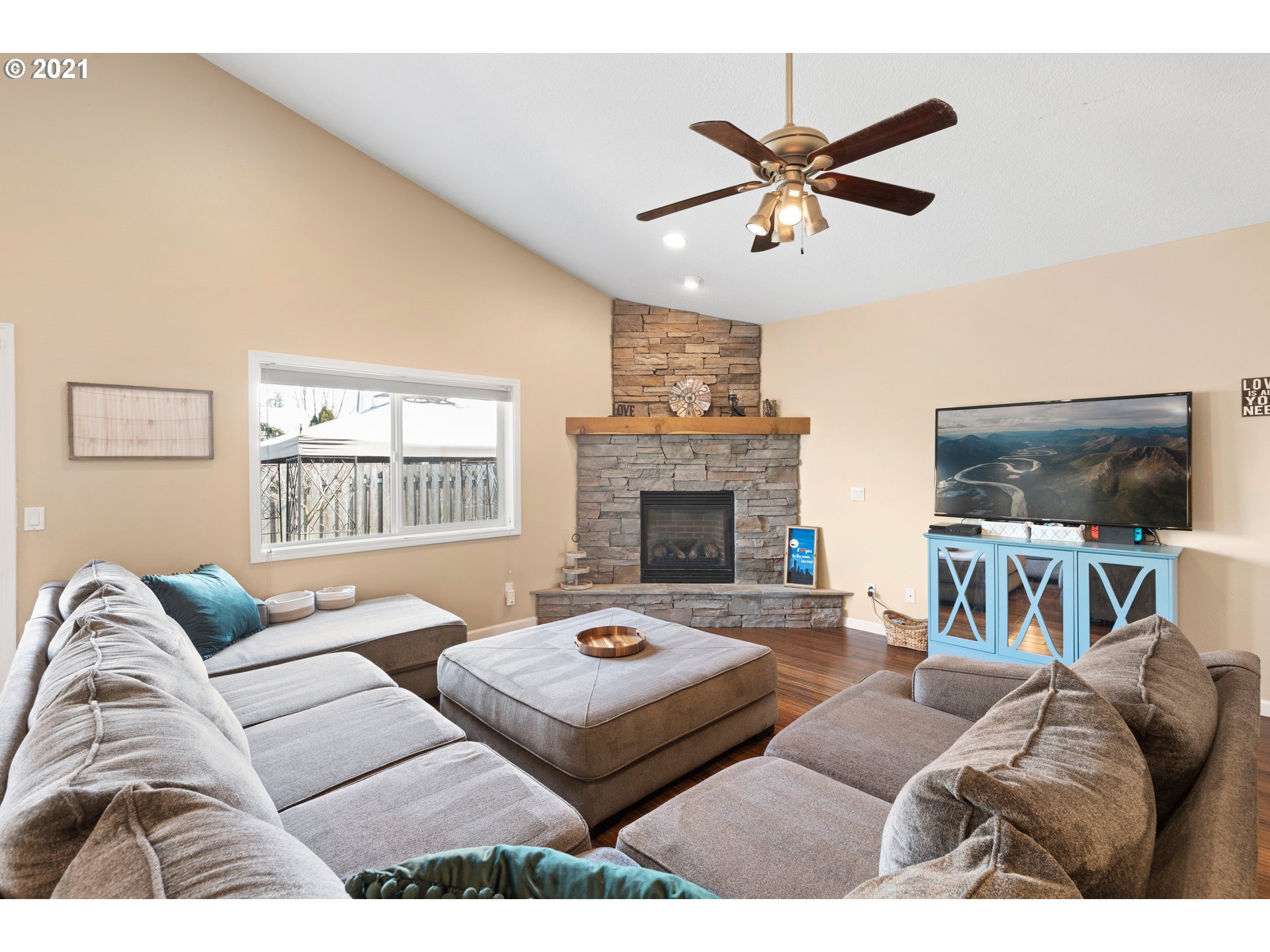 925 Toliver Road, Unit A Molalla, OR 97038 - Photo 4 of 32