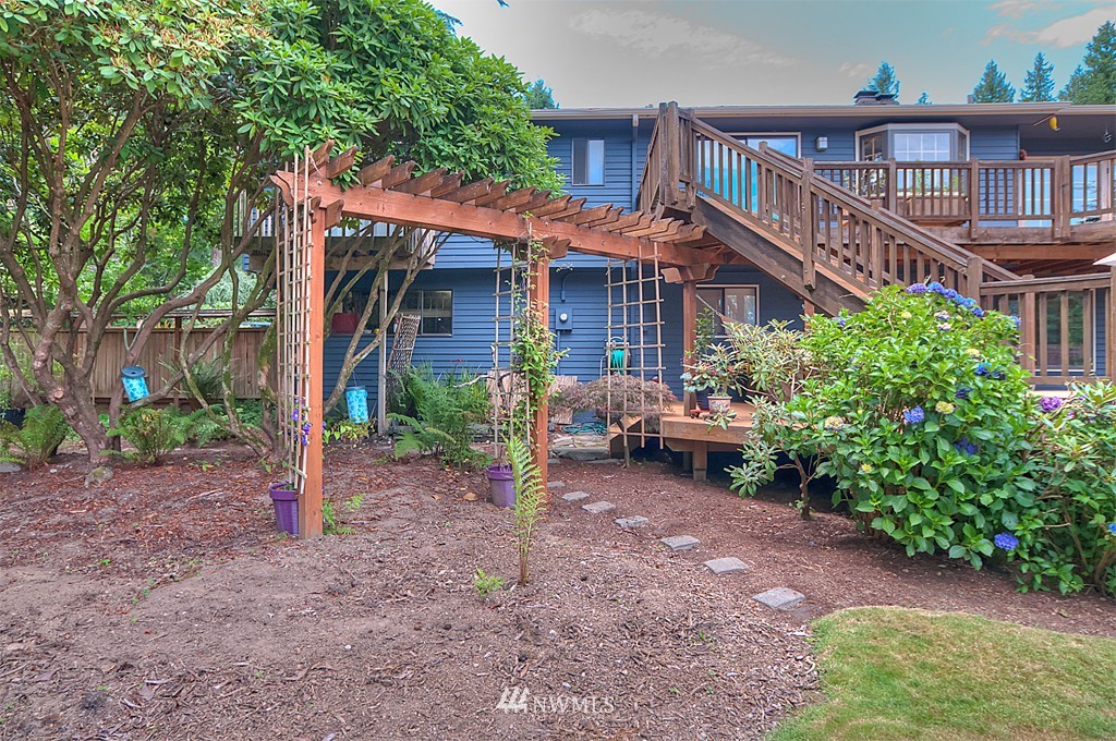 18824 93rd Avenue Northeast Bothell, WA 98011 - Photo 22 of 25 Gallery Image 22