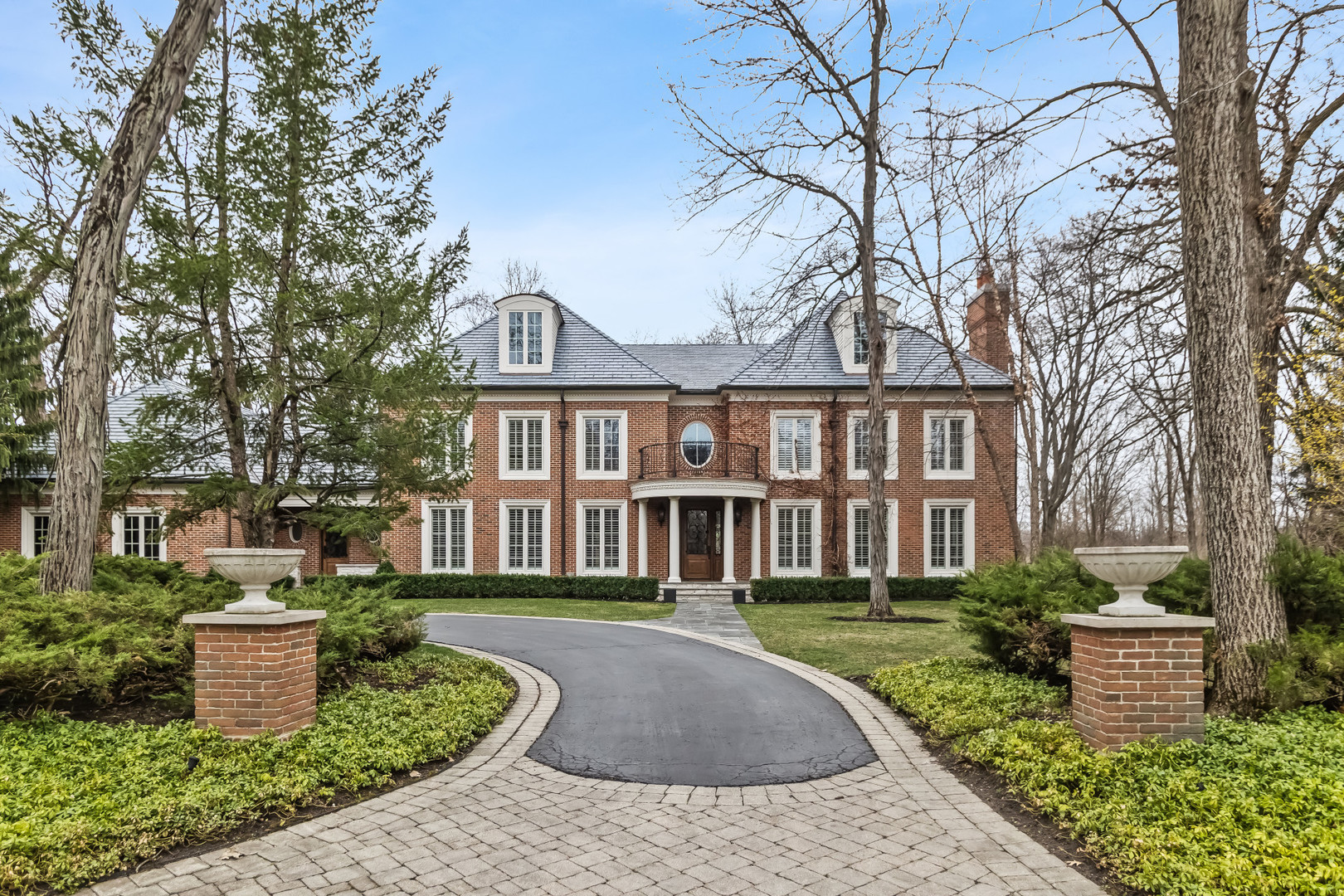575 Stable Lane Lake Forest, IL 60045 - Photo 2 of 52