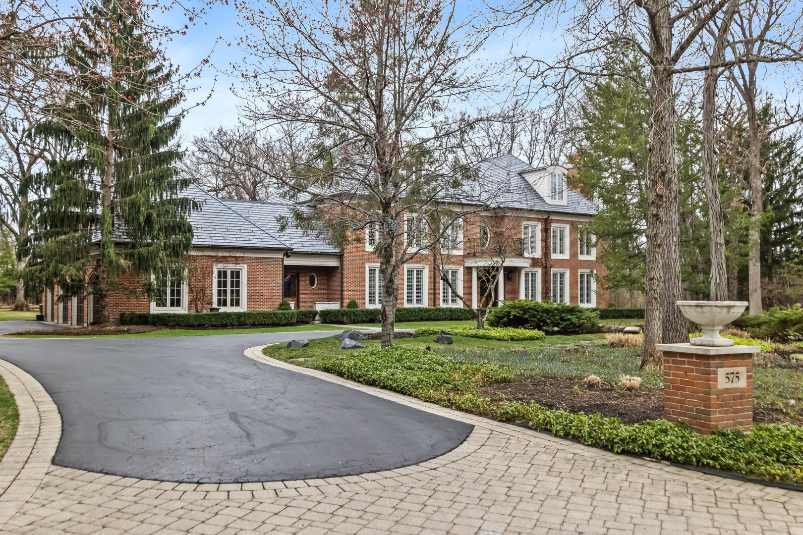 575 Stable Lane Lake Forest, IL 60045 - Photo 3 of 52