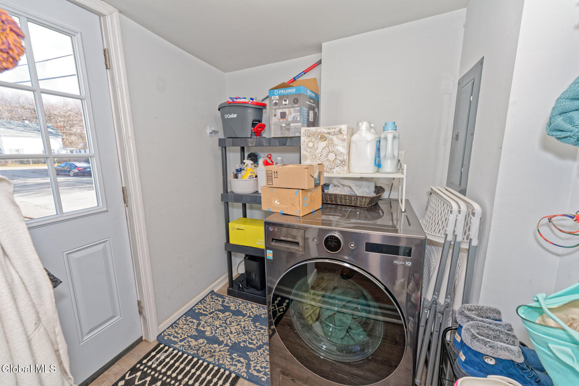 141 Exchange Street Colonie, NY 12205 - Photo 12 of 25 2 Kitchen 4