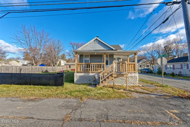 $219,000 | 141 Exchange Street, Colonie, NY 12205