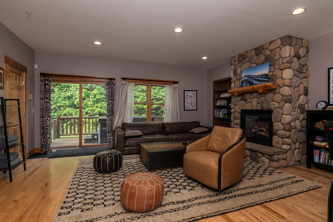 7022 Hardwood Ridge Road, Unit 7022 Kingfield, ME 04947 - Photo 10 of 31 Living Room