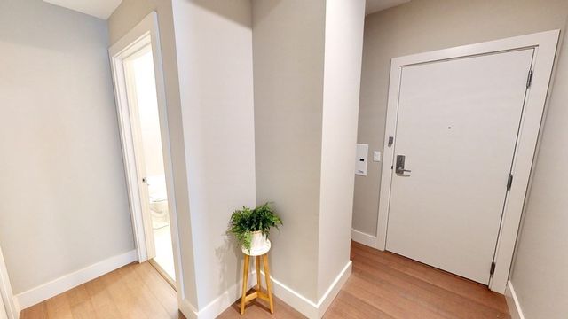 $890,000 | 121 Portland Street, Unit 502, Boston, MA 02114