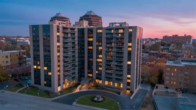 $150,000 | 4545 Wornall Road, Unit LE3, Kansas City, MO 64111