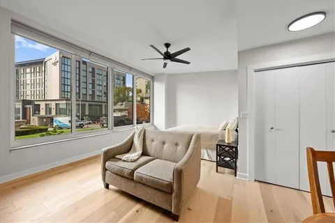 $129,900 | 4545 Wornall Road, Unit LE3, Kansas City, MO 64111