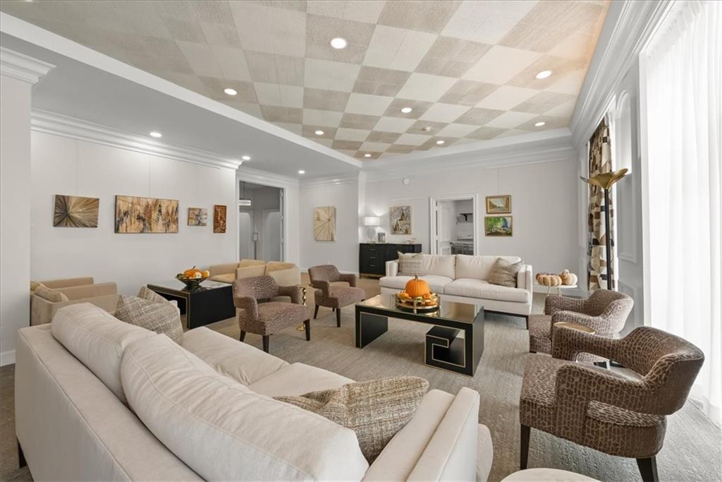 4545 Wornall Road, Unit LE3 Kansas City, MO 64111 - Photo 19 of 32