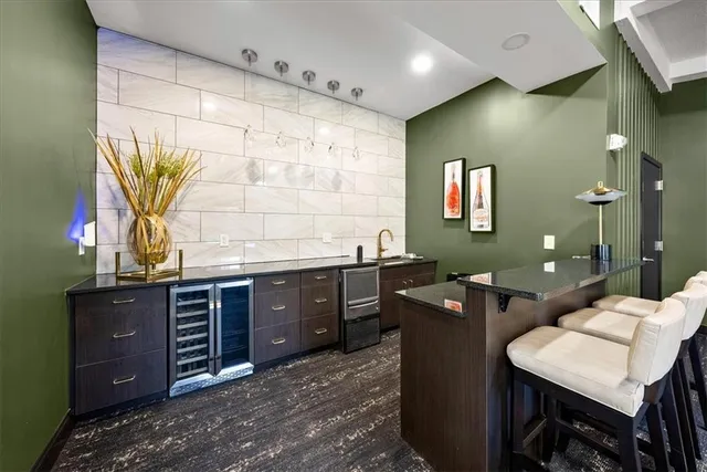 $150,000 | 4545 Wornall Road, Unit LE3, Kansas City, MO 64111