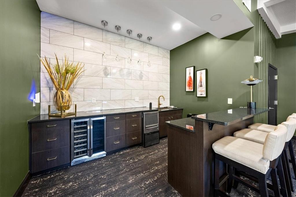 4545 Wornall Road, Unit LE3 Kansas City, MO 64111 - Photo 21 of 32