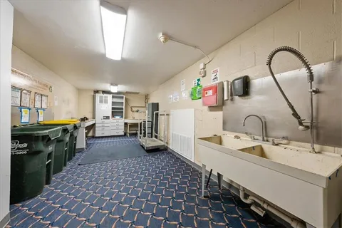 $129,900 | 4545 Wornall Road, Unit LE3, Kansas City, MO 64111