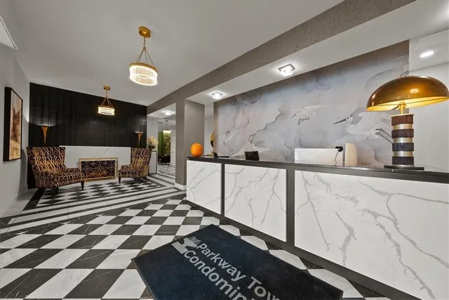 $150,000 | 4545 Wornall Road, Unit LE3, Kansas City, MO 64111