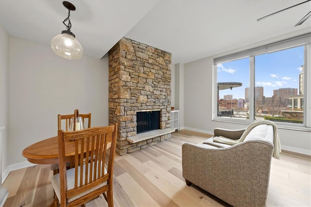 4545 Wornall Road, Unit LE3 Kansas City, MO 64111 - Photo 4 of 32