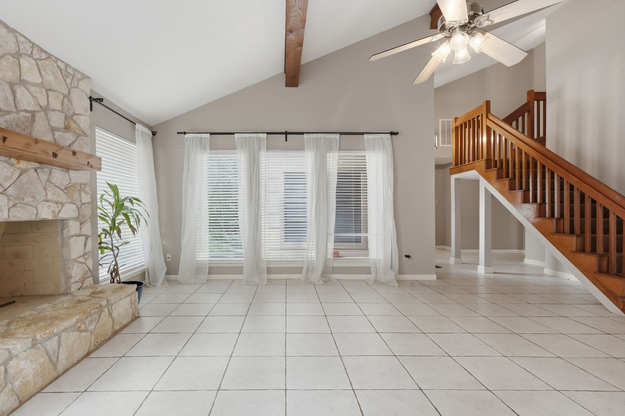 6611 Rippling Hollow Drive Spring, TX 77379 - Photo 9 of 50