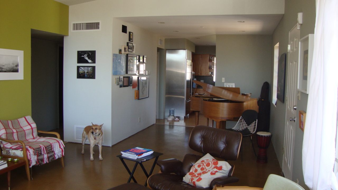 4118 East Coronado Road Phoenix, AZ 85008 - Photo 4 of 9 Living Room