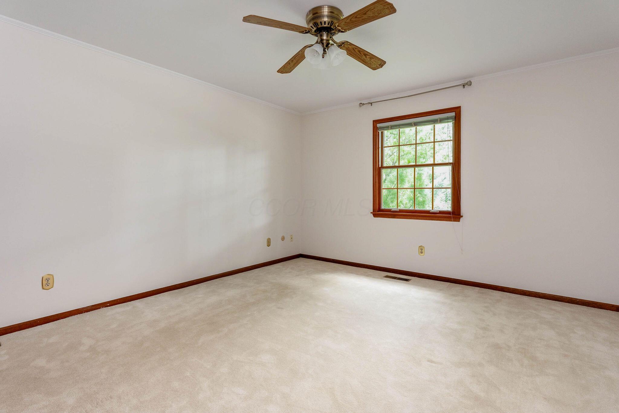 2405 Sandover Road Columbus, OH 43220 - Photo 37 of 58 2405SandoverRd-57
