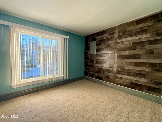 $1,500 | 41 Mechanic Street, Unit UPSTAIRS, Fort Edward, NY 12828