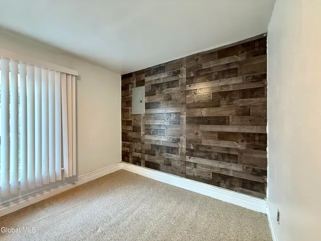 $1,500 | 41 Mechanic Street, Unit UPSTAIRS, Fort Edward, NY 12828