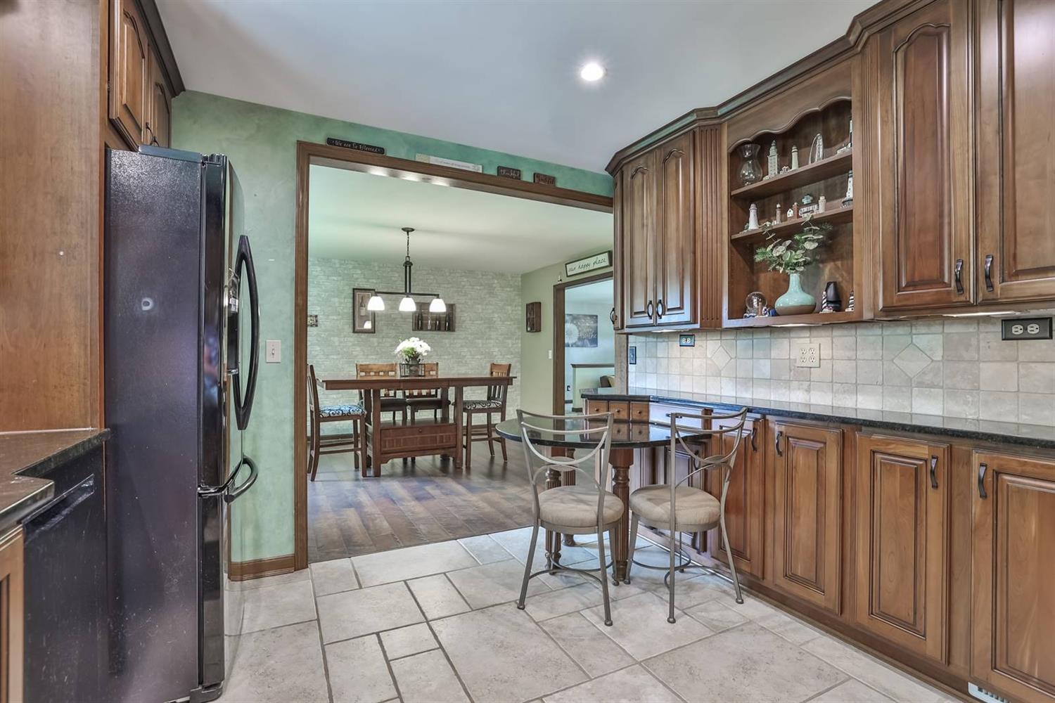 8770 Wuest Road Cincinnati, OH 45251 - Photo 16 of 36 Gallery Image 16