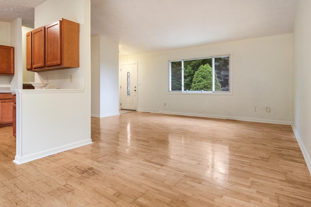 4761 Barnes Road Traverse City, MI 49684 - Photo 5 of 27 1890112-4.JPG
