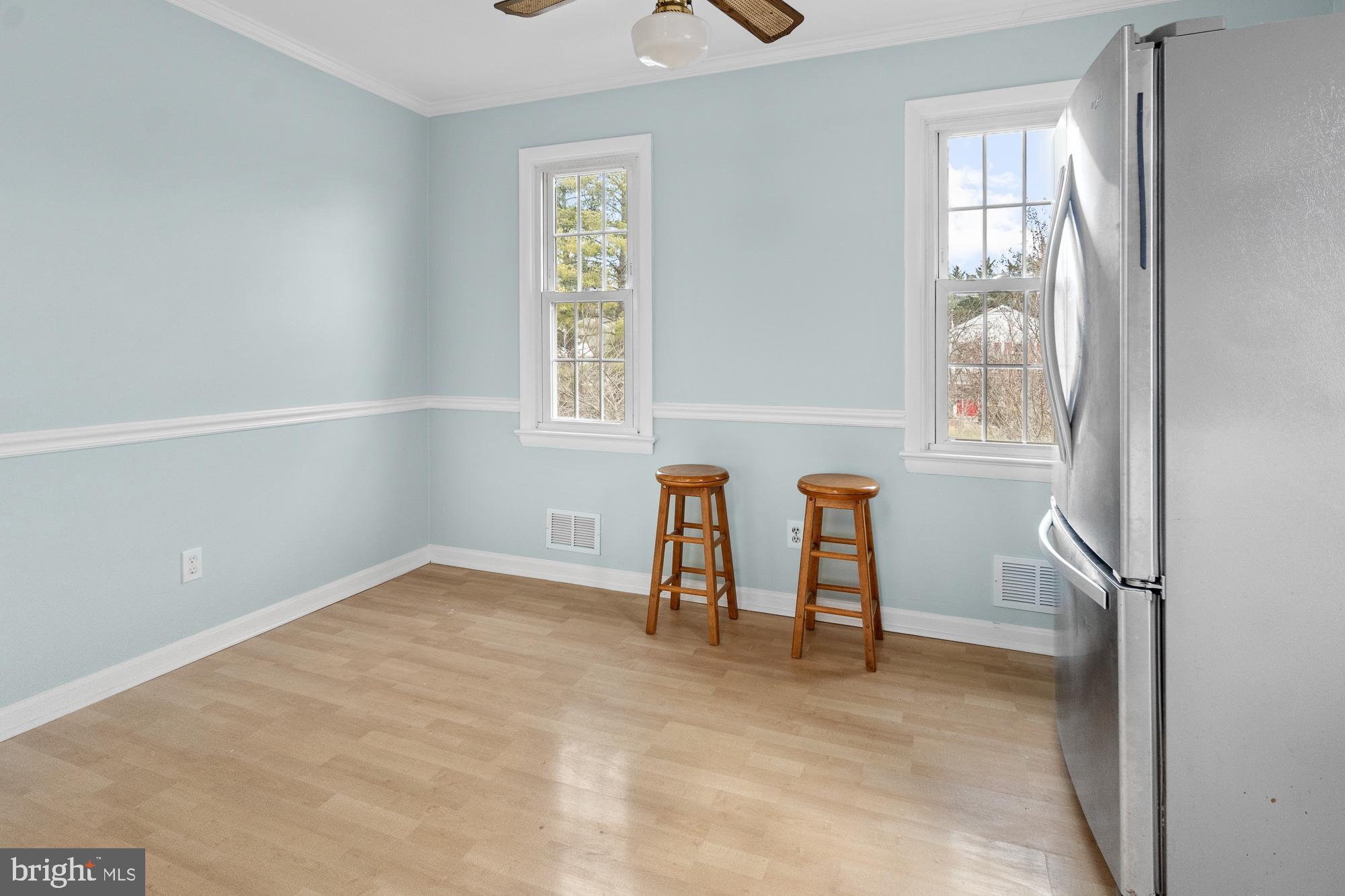 17124 Butler Road Poolesville, MD 20837 - Photo 24 of 58 Ceiling fan over kitchen table