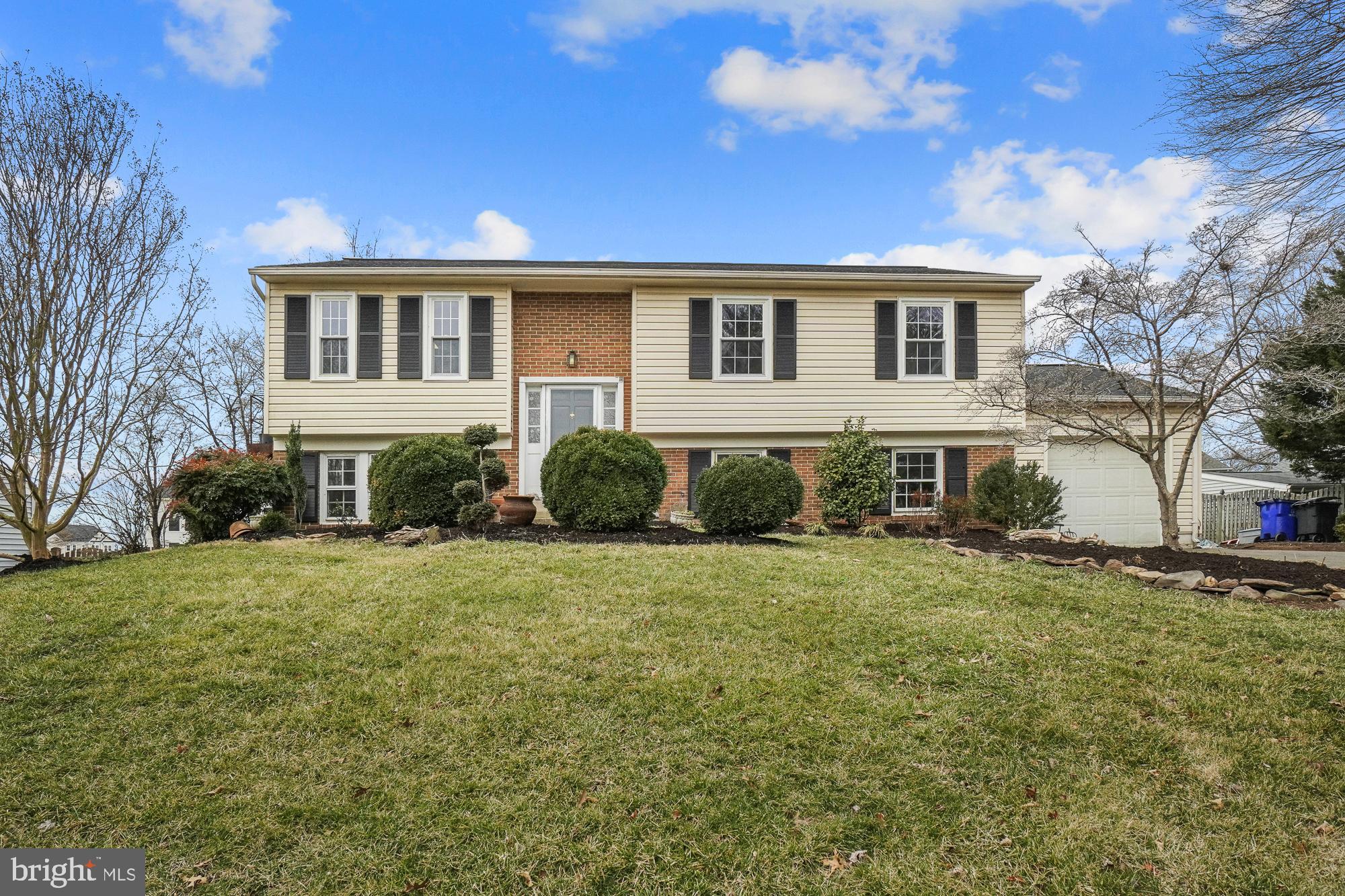 17124 Butler Road Poolesville, MD 20837 - Photo 3 of 58 New architectural shingle roof!