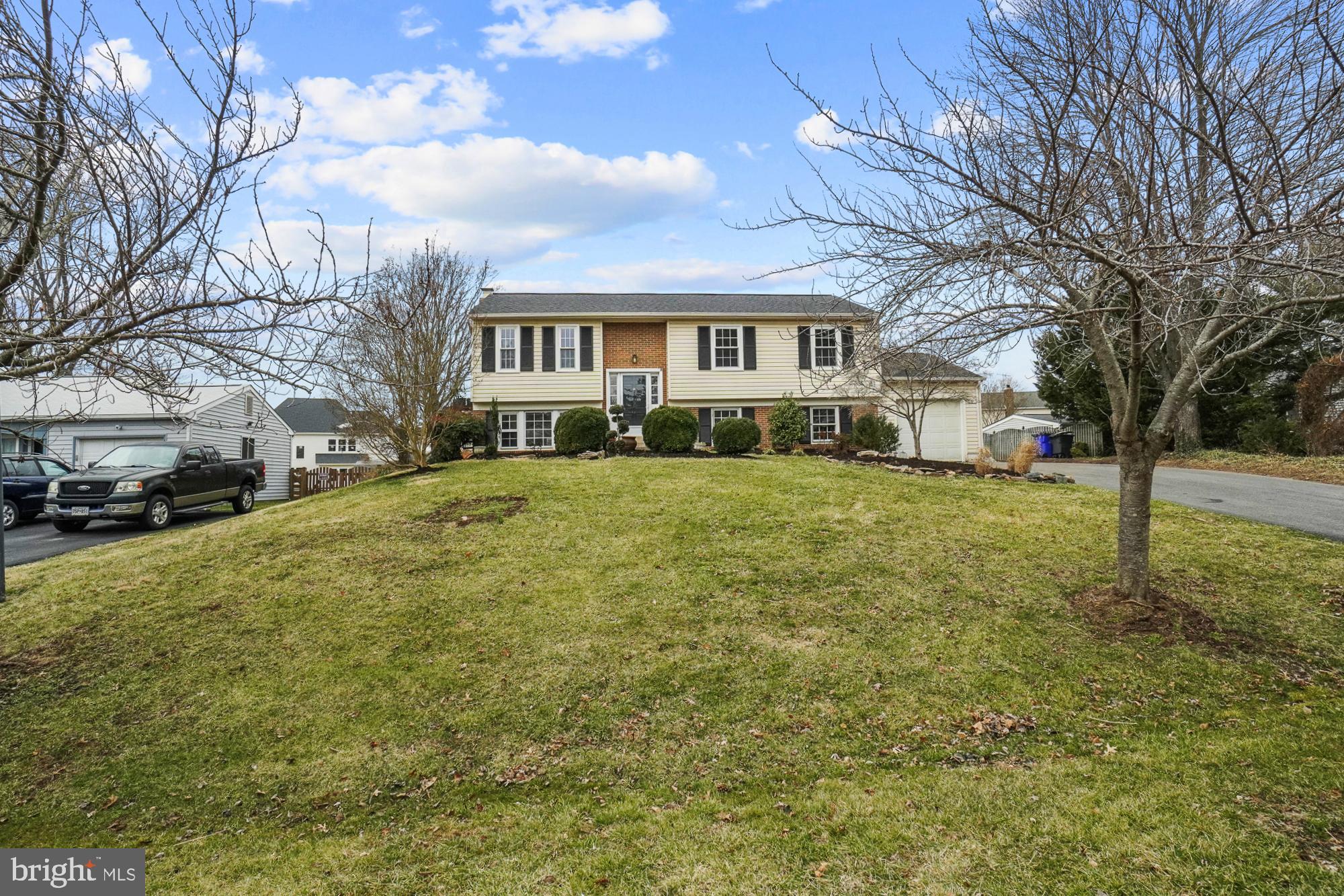 17124 Butler Road Poolesville, MD 20837 - Photo 4 of 58