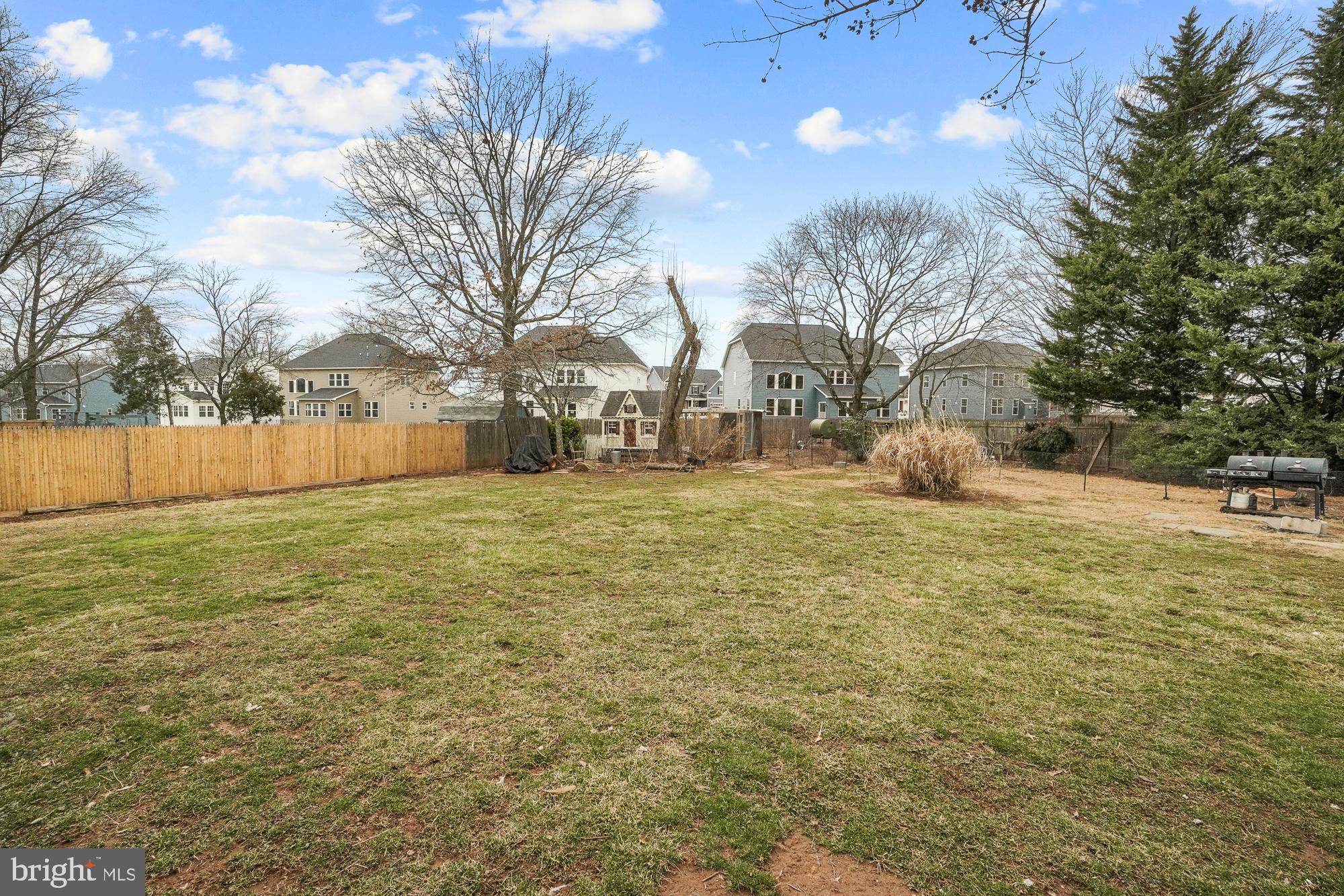 17124 Butler Road Poolesville, MD 20837 - Photo 8 of 58 The huge backyard is level and backs to new homes!