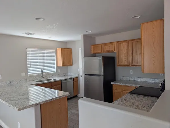 $3,050 | 23949 West Hadley Street, Buckeye, AZ 85326