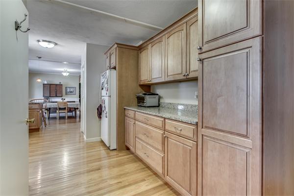103 Pleasant Circle Canton, MA 02021 - Photo 4 of 22 Gallery Image 4