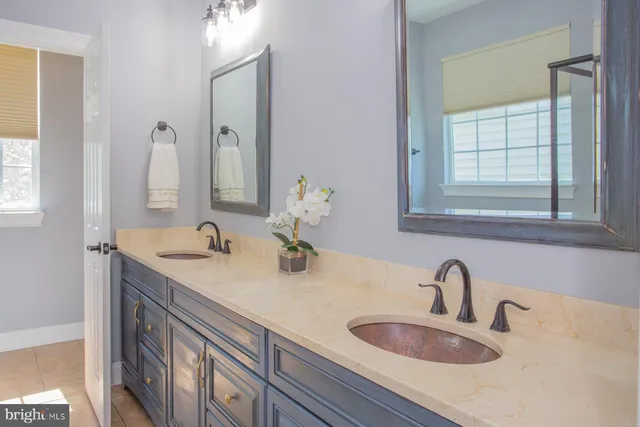 a window in an empty room