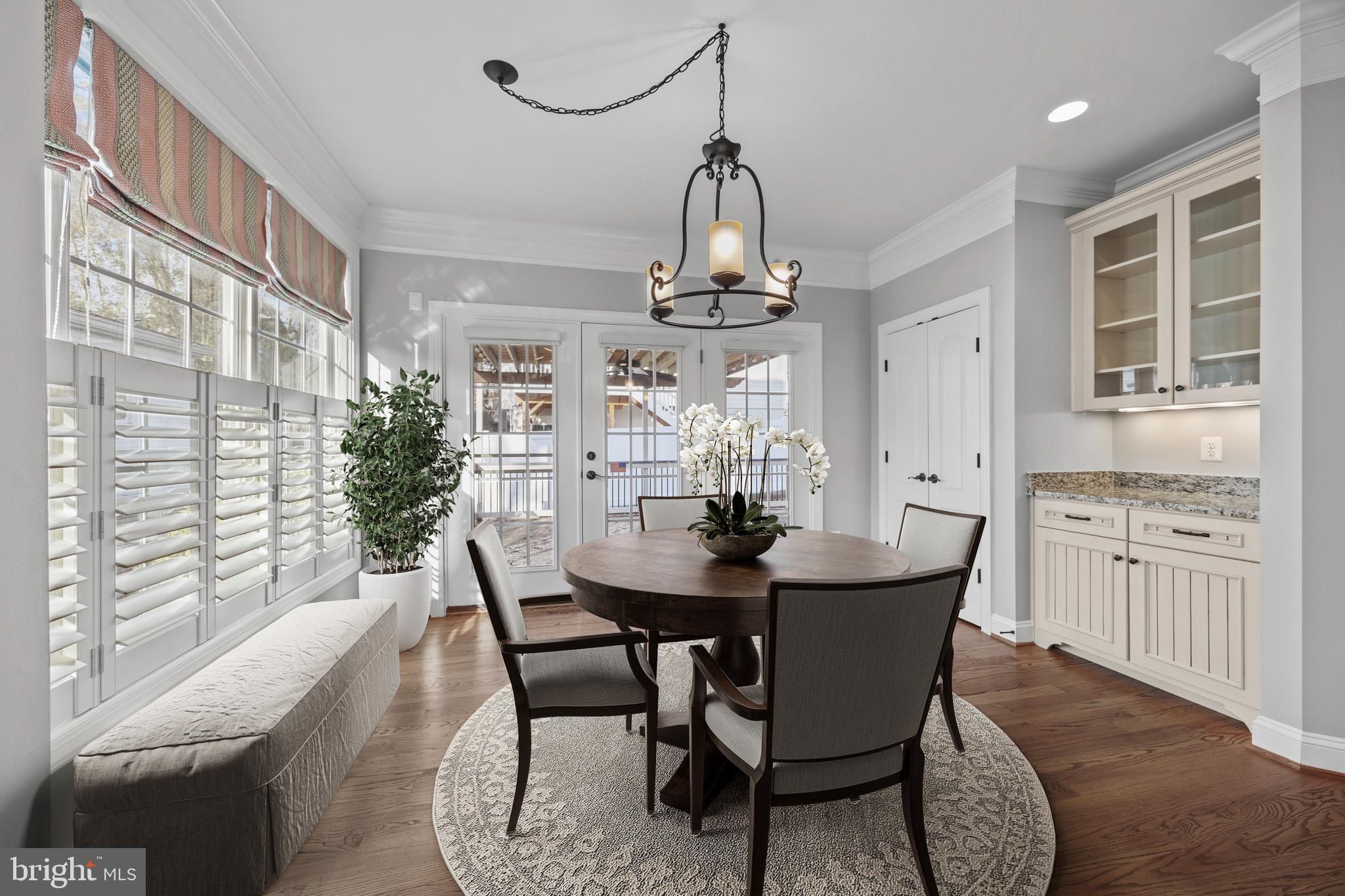 8047 Fairfax Road Alexandria, VA 22308 - Photo 17 of 70 Breakfast Room (virtually staged)