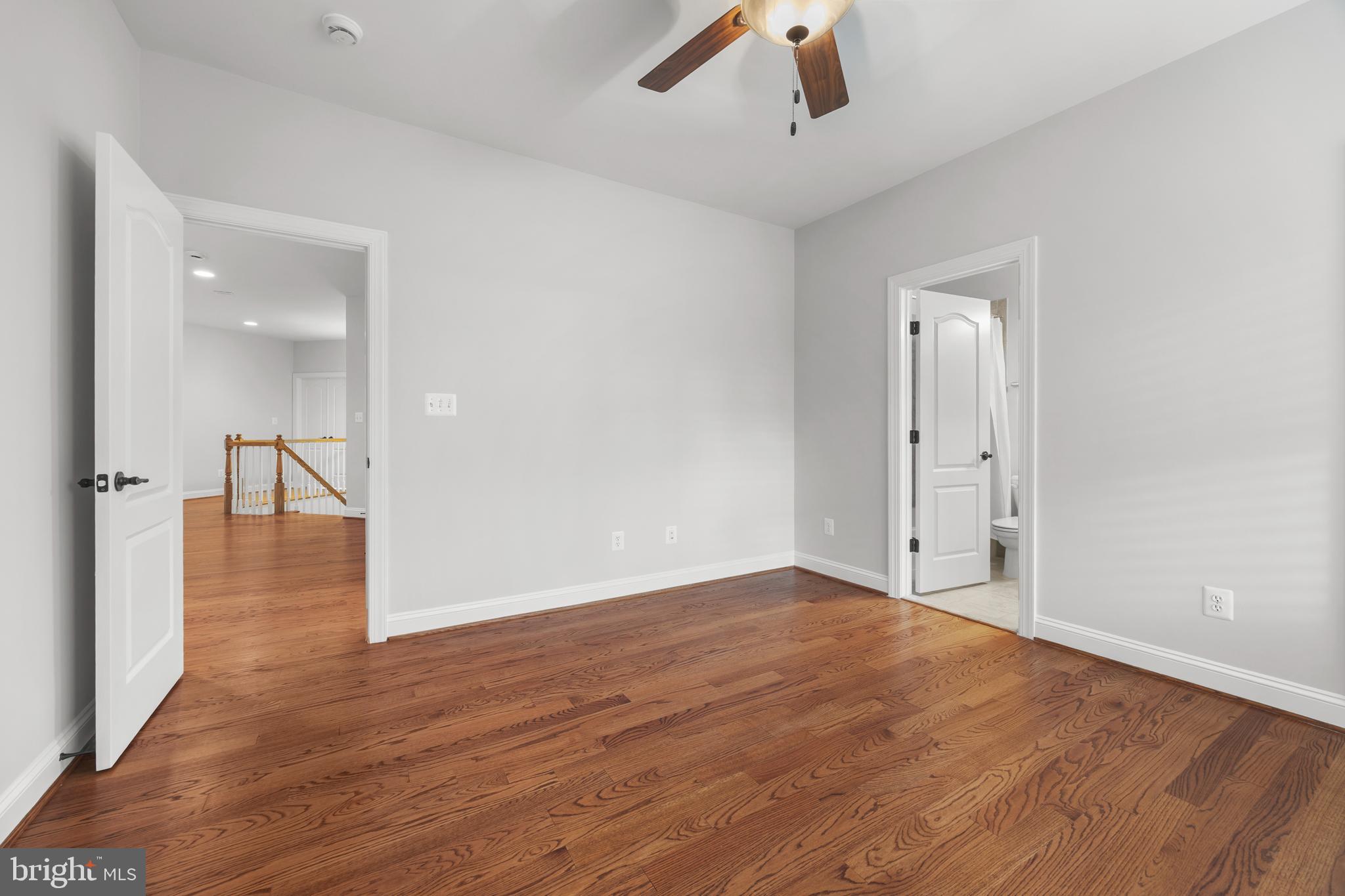 8047 Fairfax Road Alexandria, VA 22308 - Photo 46 of 70 Upper Level Bedroom Suite #4 w/ En Suite Bath