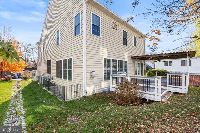 $1,390,000 | 8047 Fairfax Road, Alexandria, VA 22308