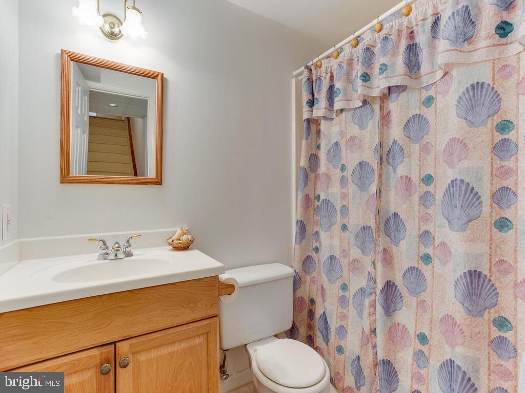 4320 Dunn Road Huntingtown, MD 20639 - Photo 18 of 47 Lower Level - Full Bathroom