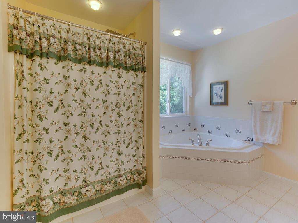 4320 Dunn Road Huntingtown, MD 20639 - Photo 40 of 47 Master Bath w/walk-in Shower