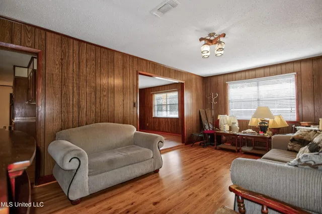 $225,000 | 13700 Deneen Road, Vancleave, MS 39565