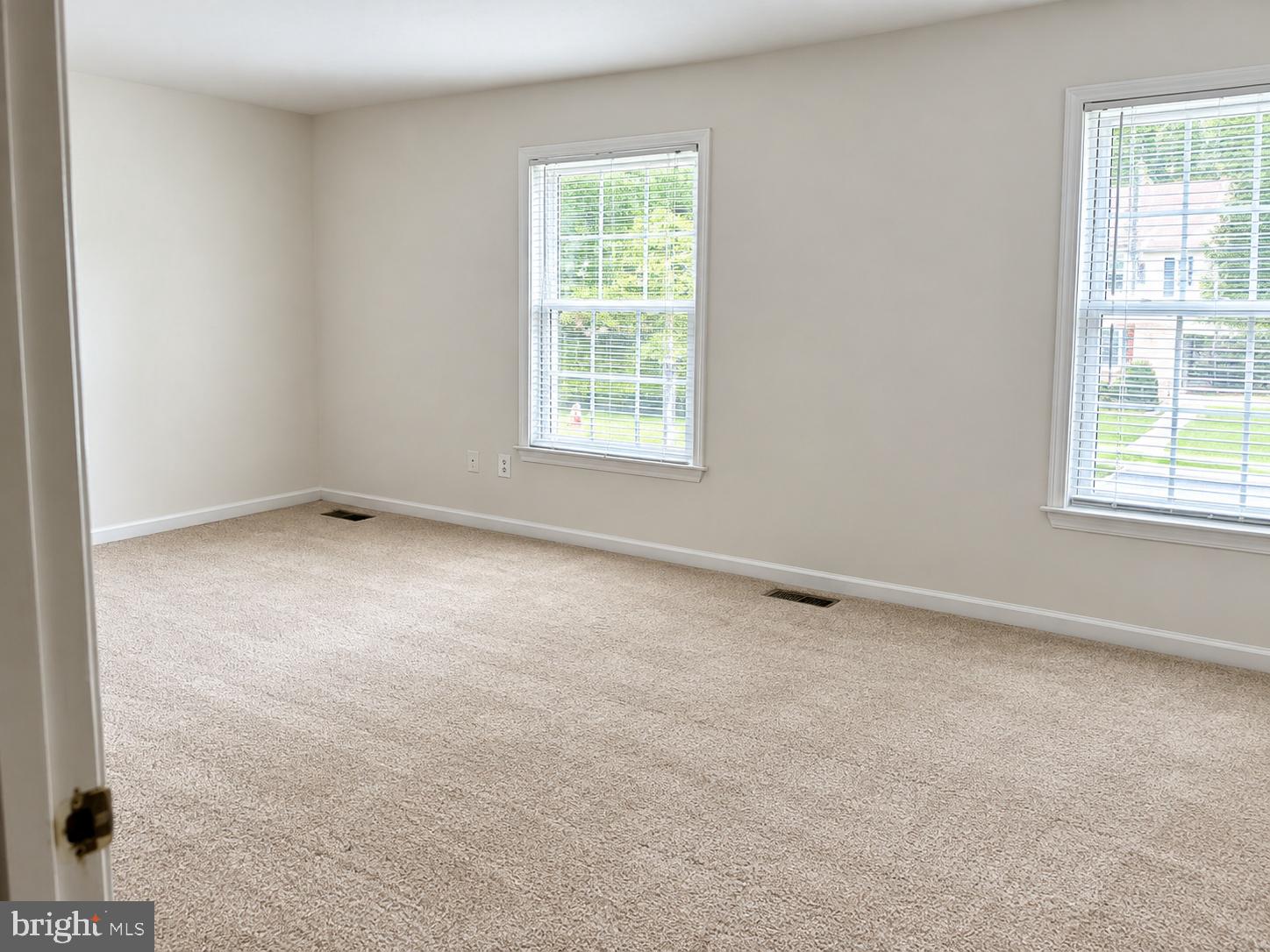 6281 Rathlin Drive Springfield, VA 22152 - Photo 12 of 19 master bedroom