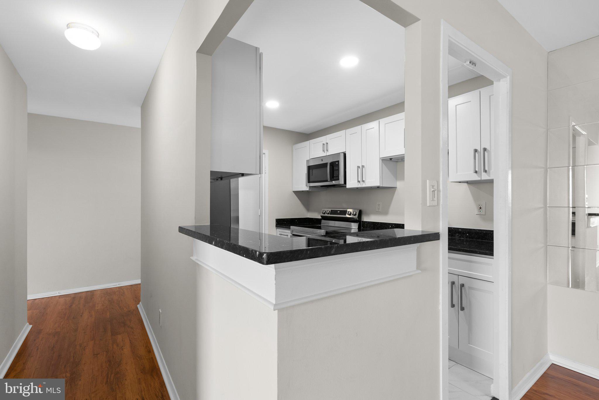 9701 Fields Road, Unit 1704 Gaithersburg, MD 20878 - Photo 15 of 42