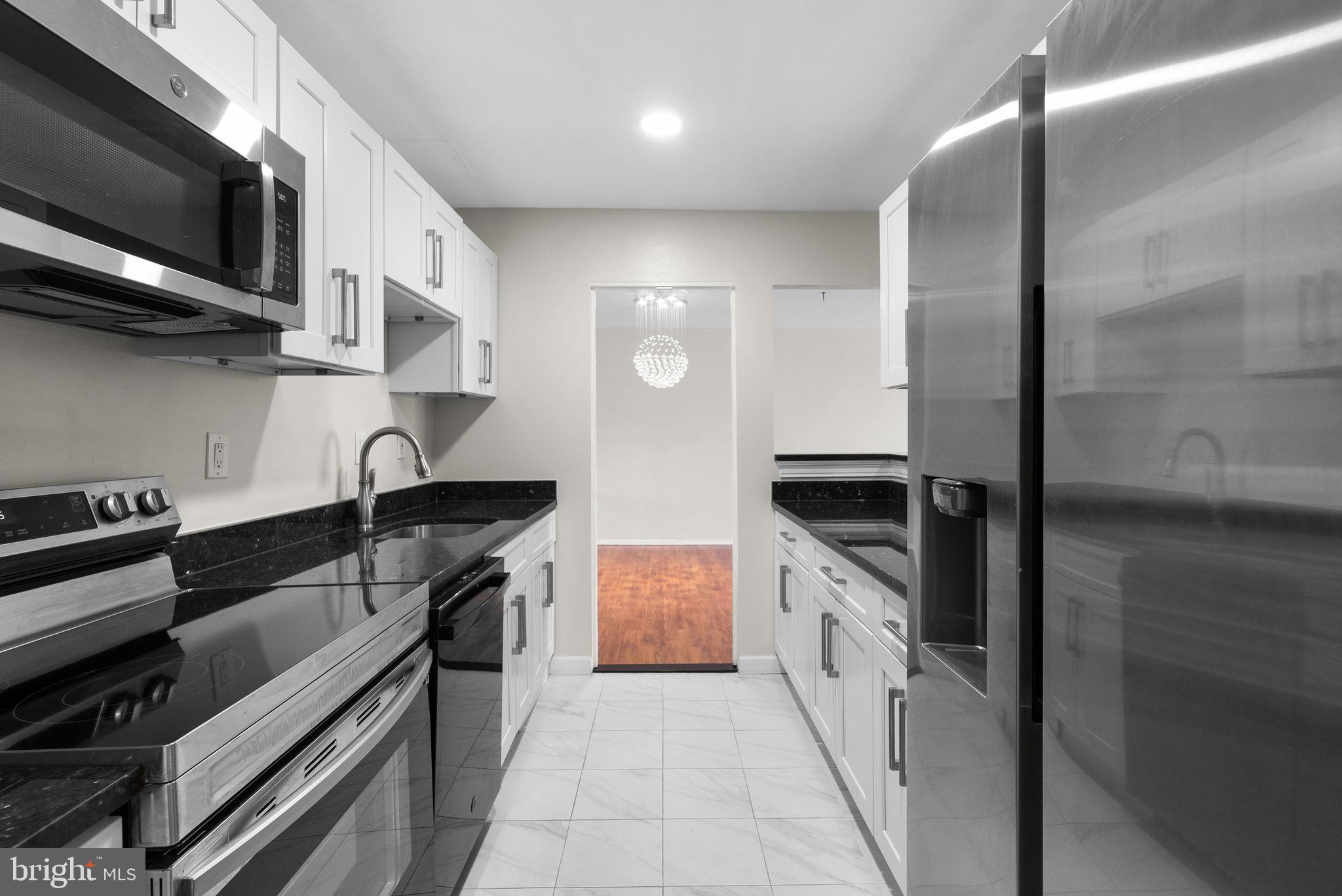 9701 Fields Road, Unit 1704 Gaithersburg, MD 20878 - Photo 17 of 42