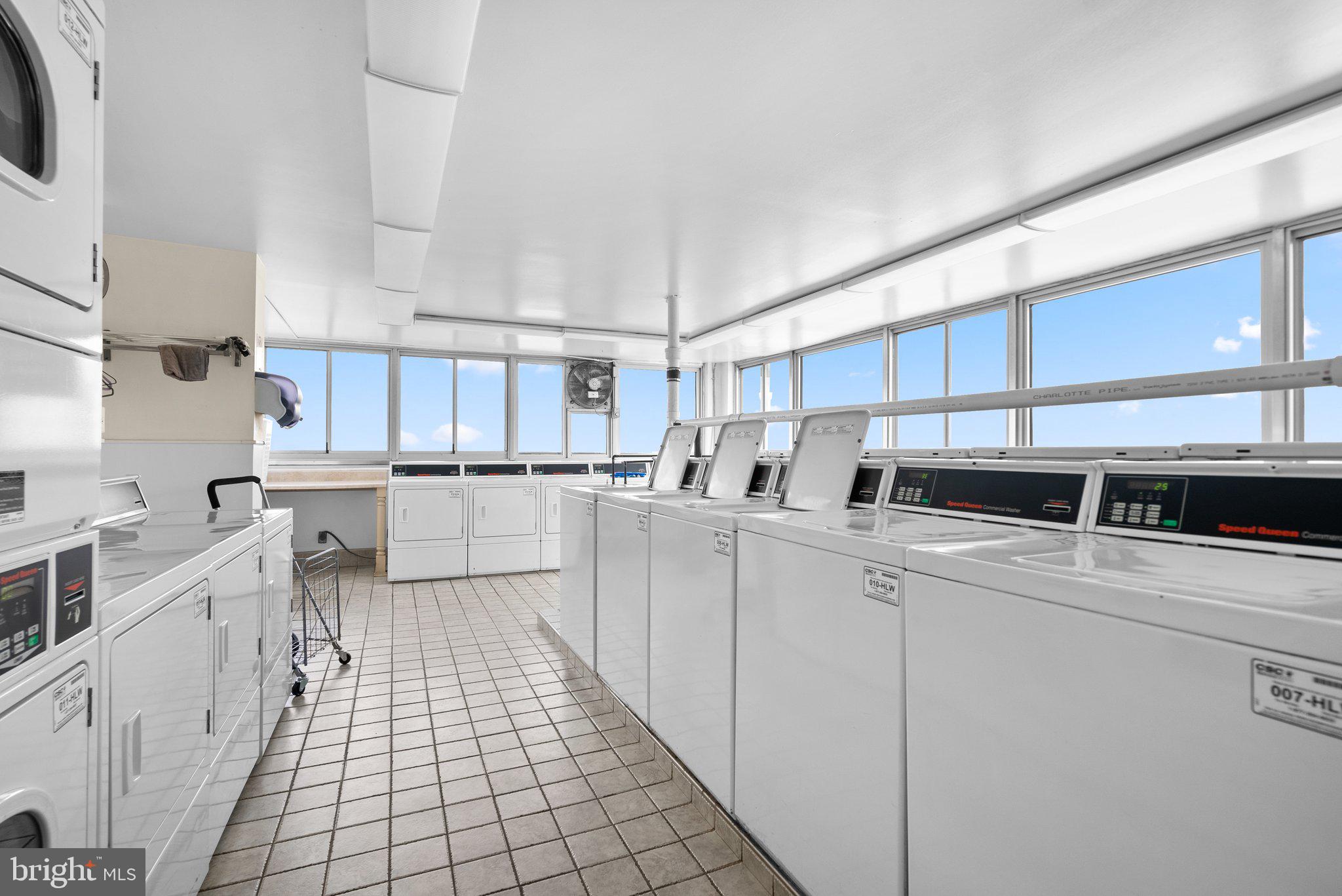 9701 Fields Road, Unit 1704 Gaithersburg, MD 20878 - Photo 29 of 42