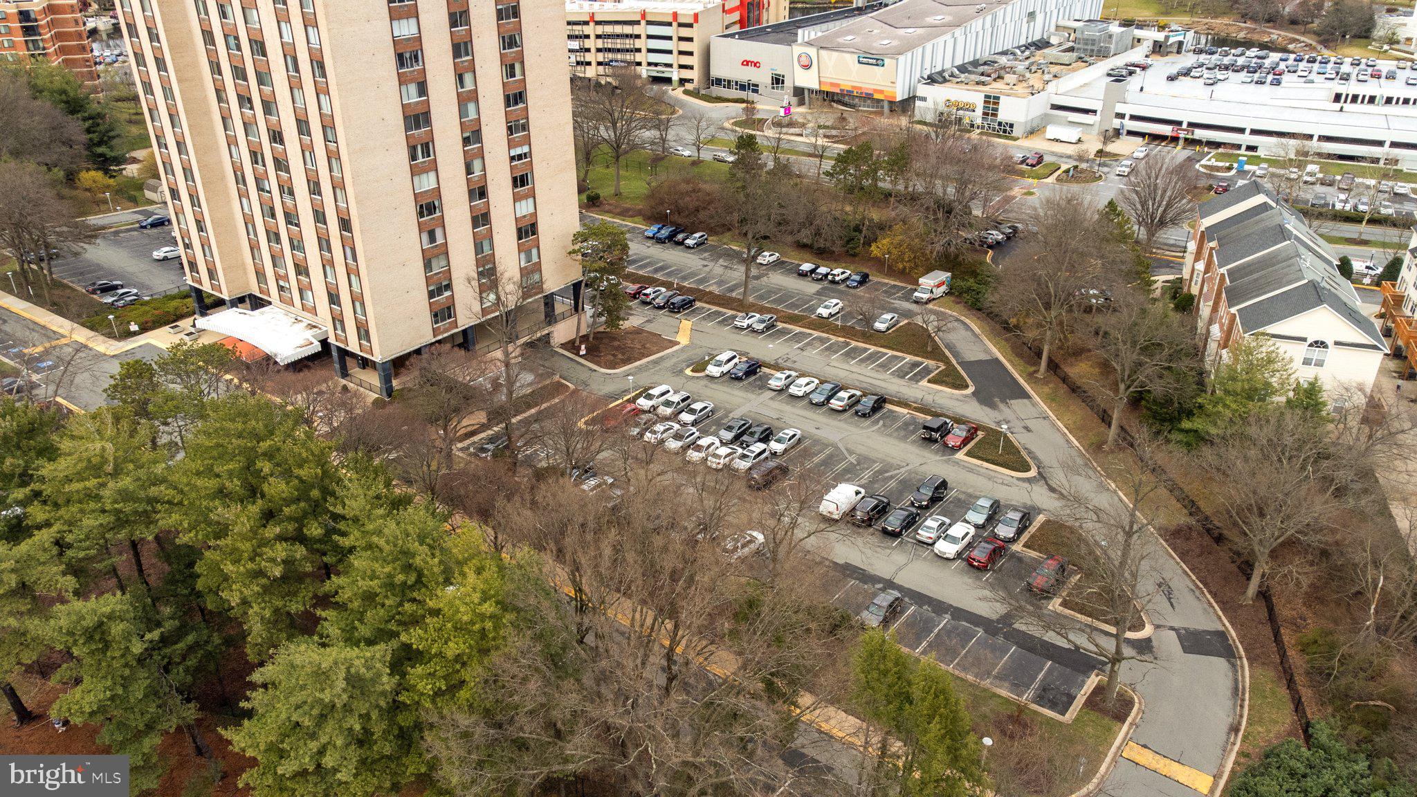 9701 Fields Road, Unit 1704 Gaithersburg, MD 20878 - Photo 32 of 42