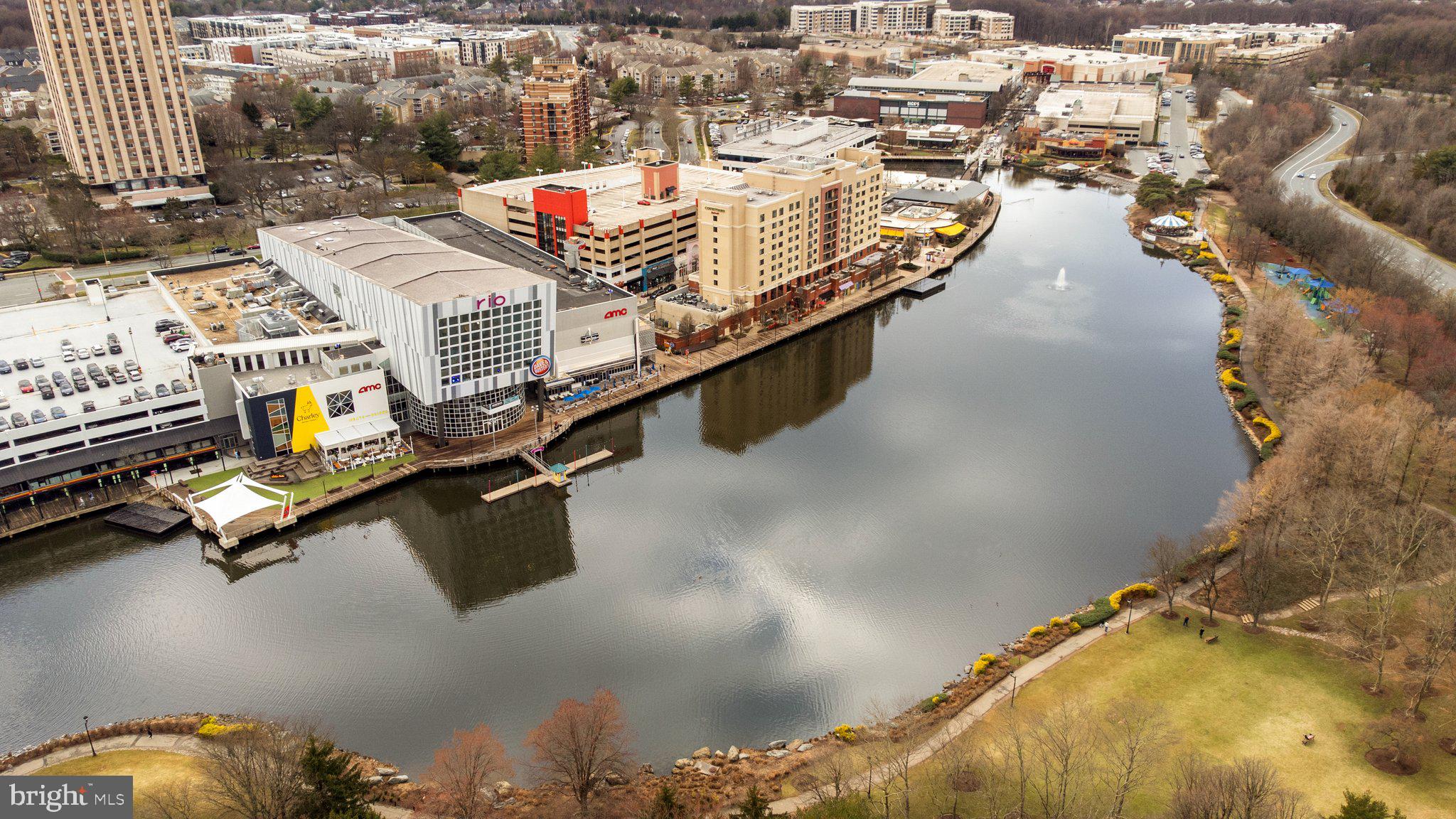 9701 Fields Road, Unit 1704 Gaithersburg, MD 20878 - Photo 35 of 42