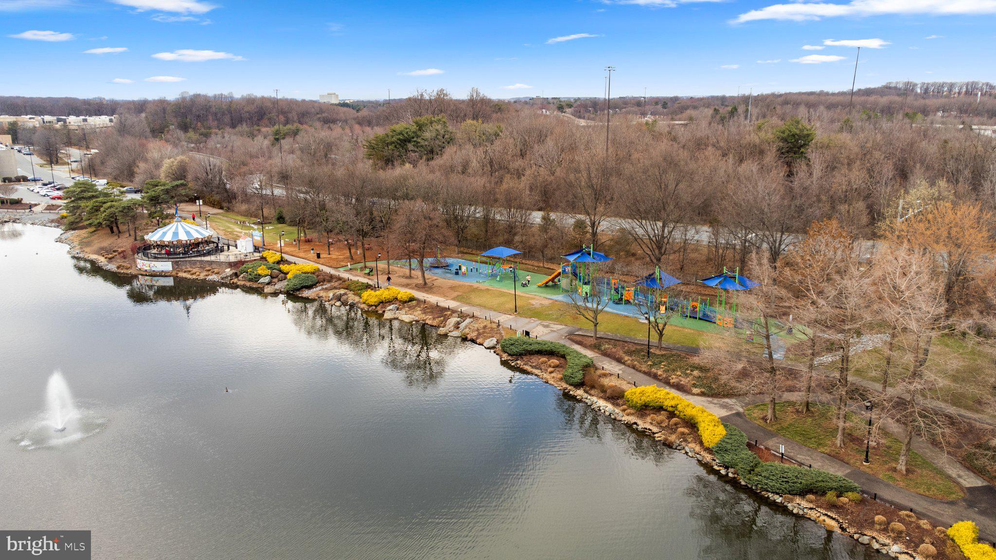 9701 Fields Road, Unit 1704 Gaithersburg, MD 20878 - Photo 37 of 42