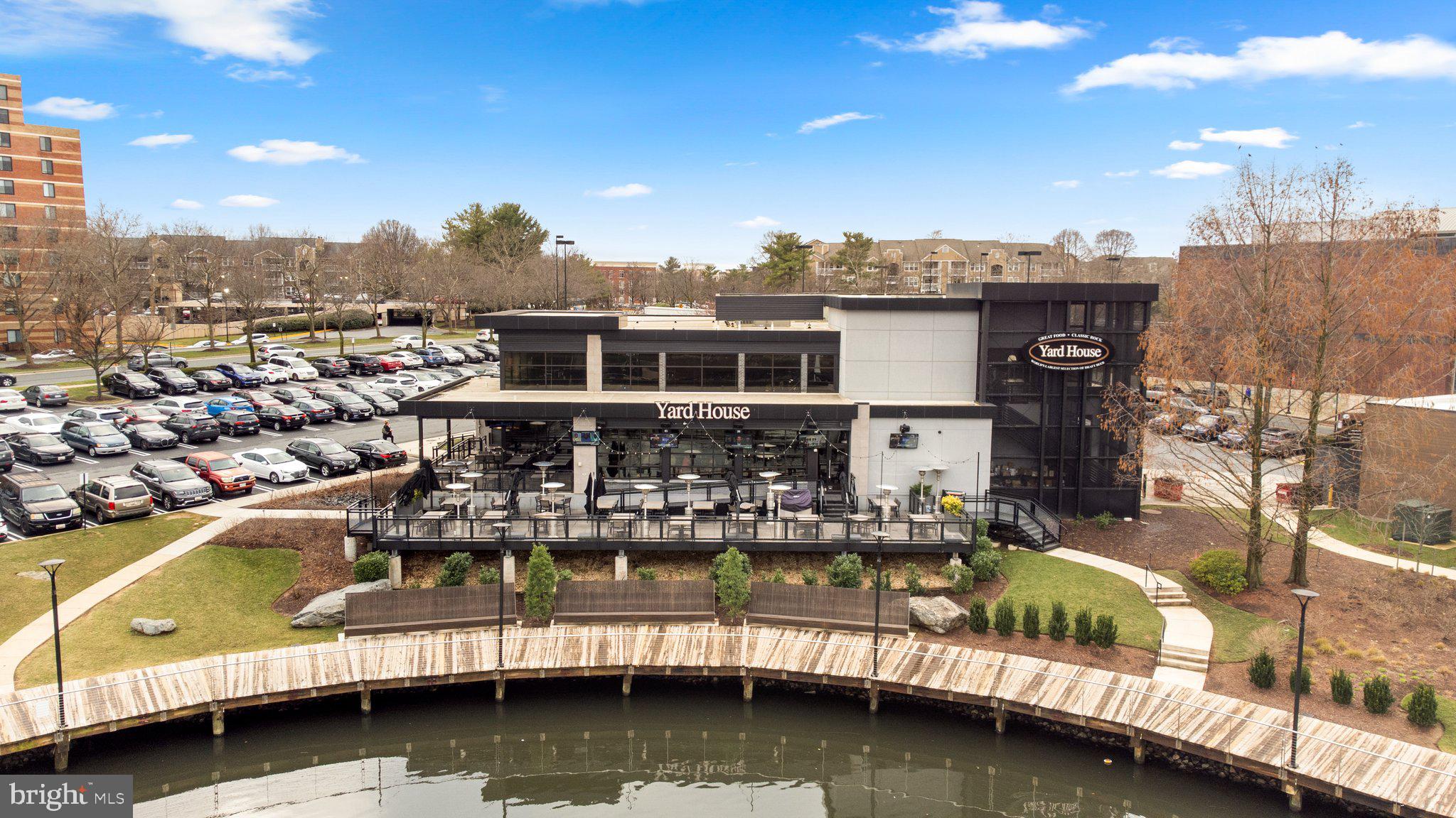 9701 Fields Road, Unit 1704 Gaithersburg, MD 20878 - Photo 40 of 42