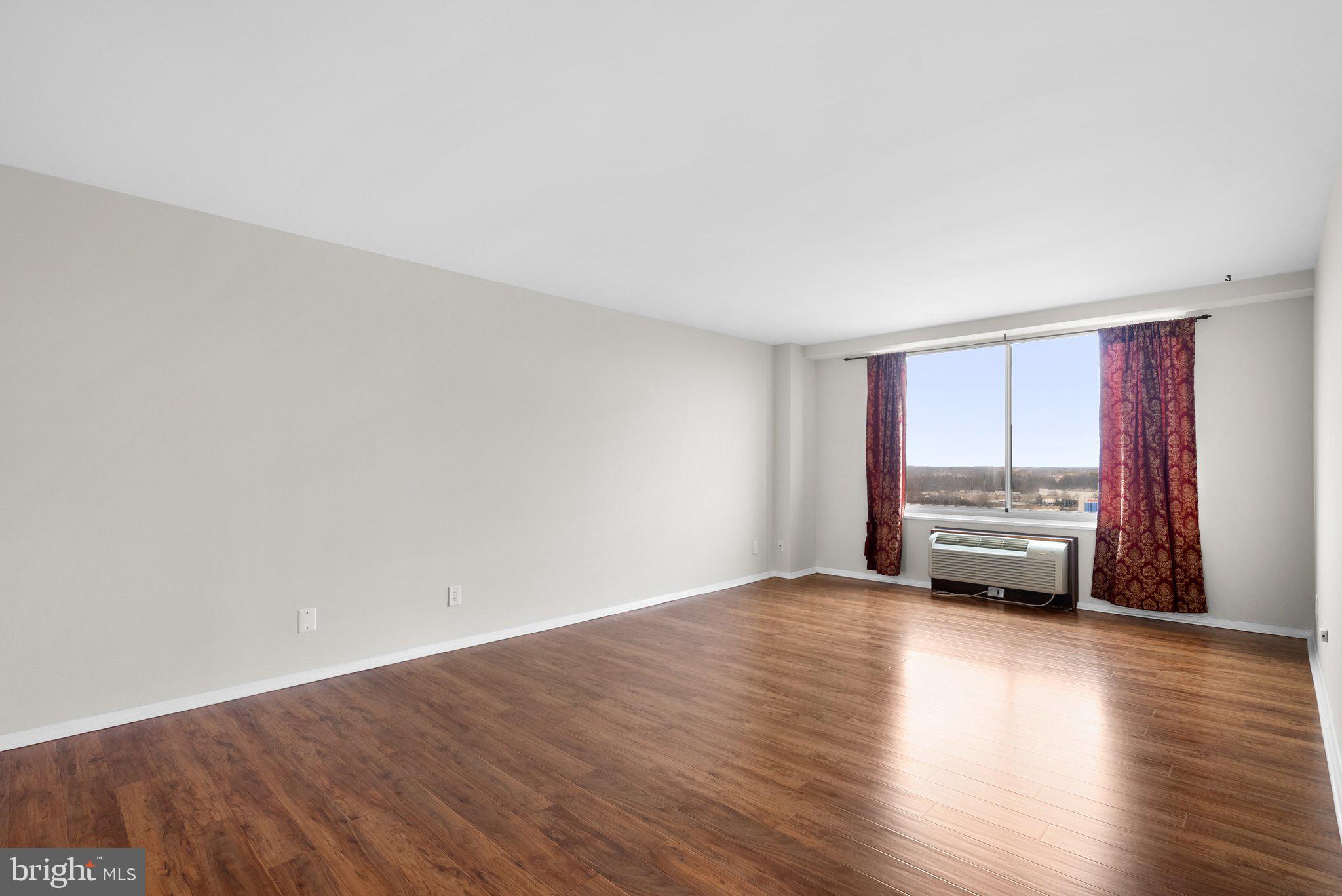 9701 Fields Road, Unit 1704 Gaithersburg, MD 20878 - Photo 4 of 42