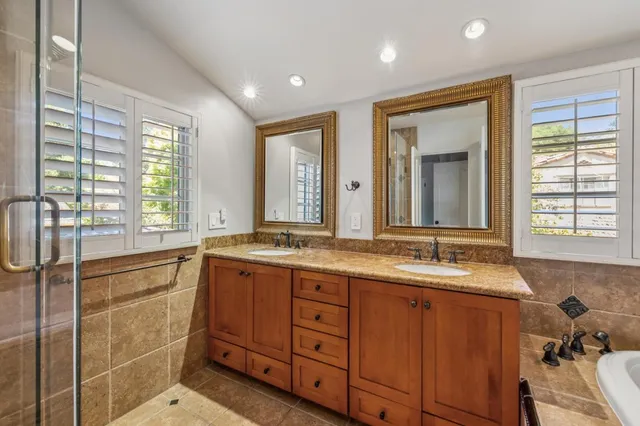 $18,995 | 590 Center Drive, Palo Alto, CA 94301