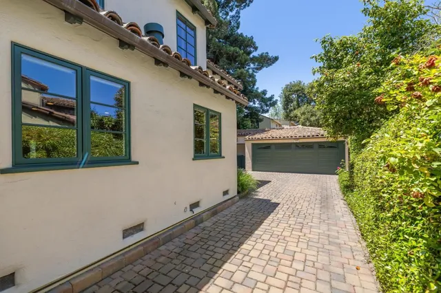 $18,995 | 590 Center Drive, Palo Alto, CA 94301