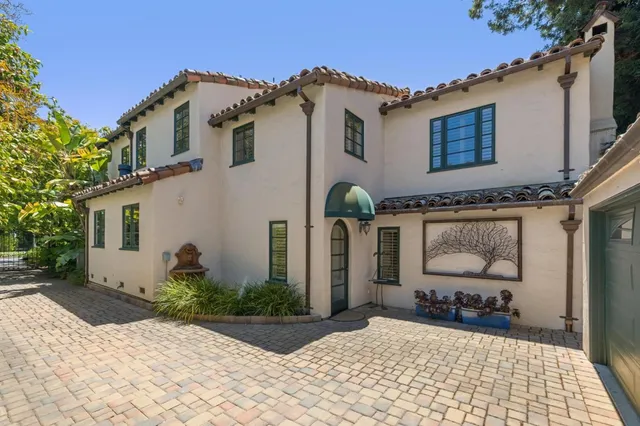 $18,995 | 590 Center Drive, Palo Alto, CA 94301