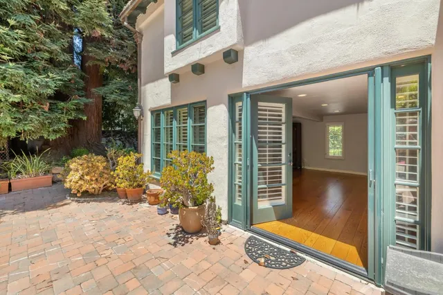 $18,995 | 590 Center Drive, Palo Alto, CA 94301