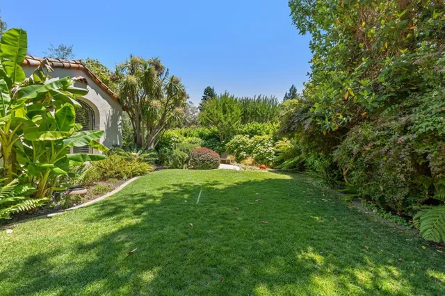 $18,995 | 590 Center Drive, Palo Alto, CA 94301